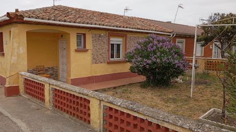 Foto 2 de Piso en venta en Carretera Madrid, 8, Villardefrades, Valladolid