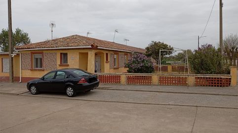 Foto 3 de Piso en venta en Carretera Madrid, 8, Villardefrades, Valladolid