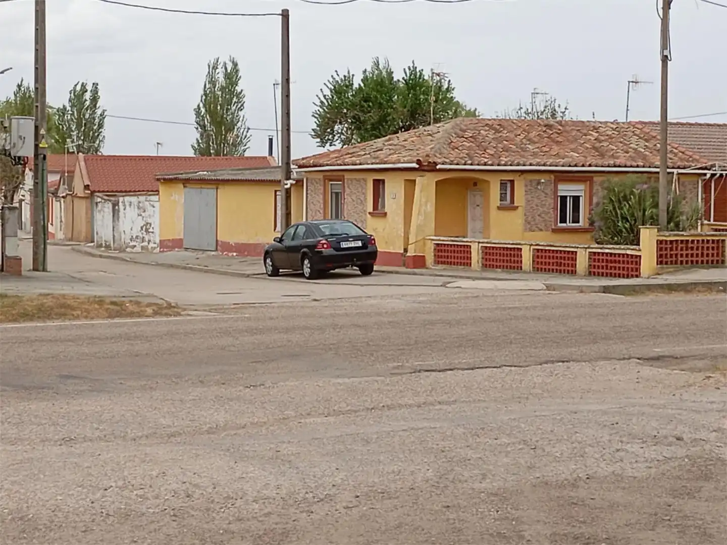 Piso en venta en Carretera Madrid, 8, Villardefrades Vista exterior de Piso en venta en Villardefrades con Jardín privado