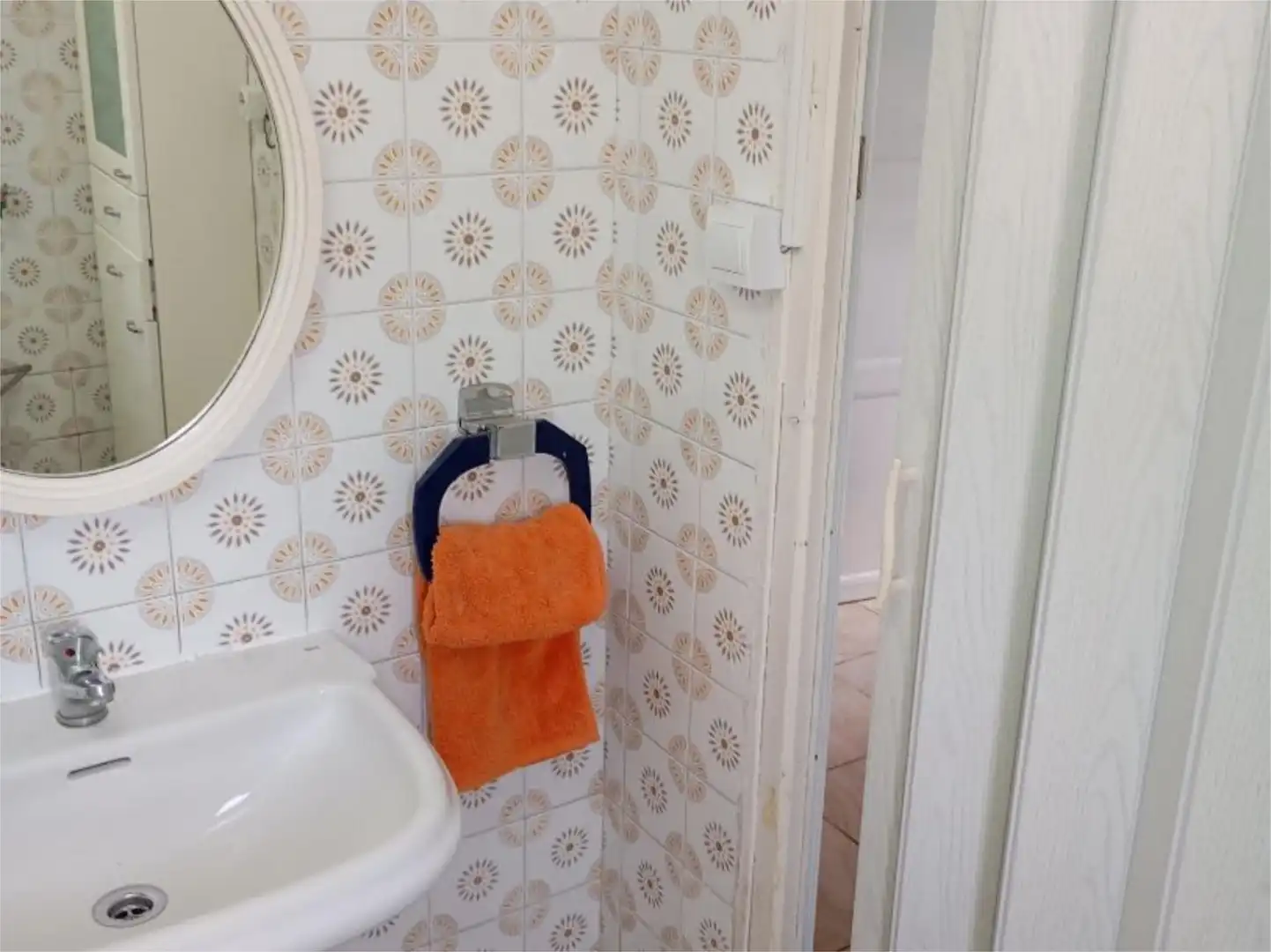 Piso en venta en Carretera Madrid, 8, Villardefrades Baño de Piso en venta en Villardefrades con Jardín privado