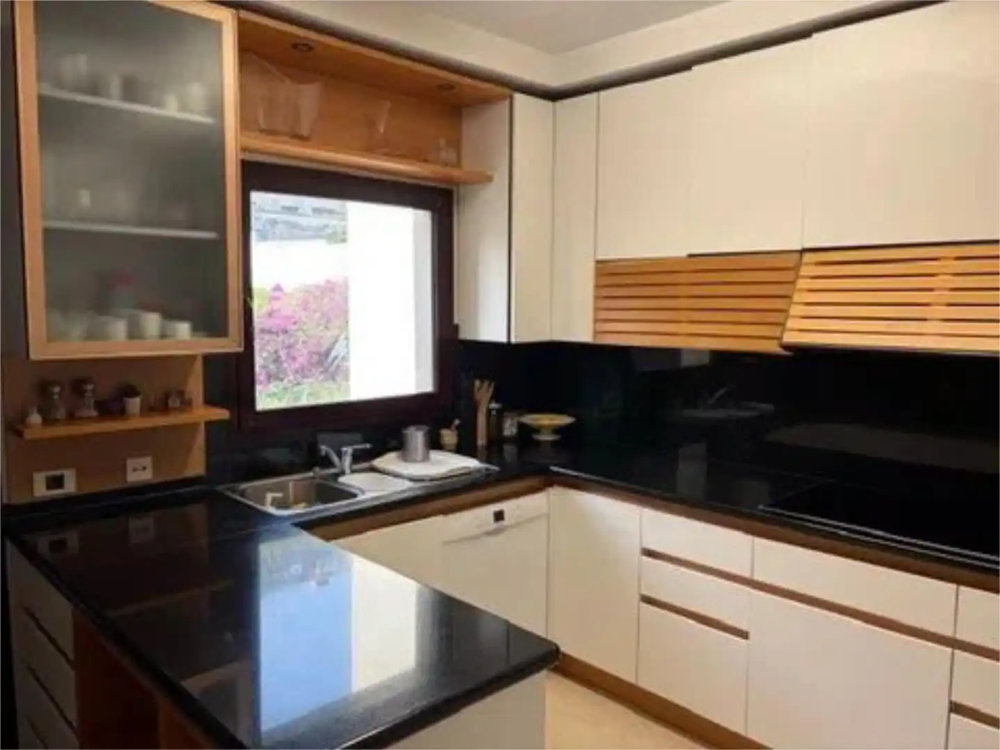 Ático en venta en Calle Campoamor, 7, Salamanca - Uruguay Cocina de Ático en venta en Santa Cruz de Tenerife Capital con Aire acondicionado, Terraza y Balcón