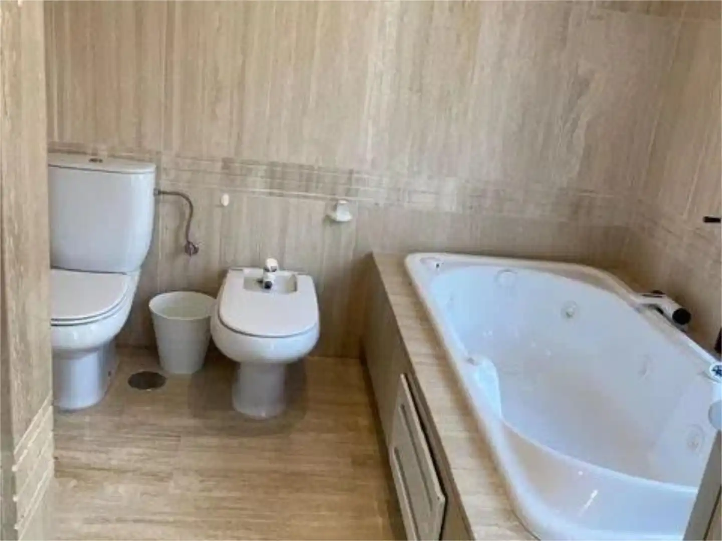Ático en venta en Calle Campoamor, 7, Salamanca - Uruguay Baño de Ático en venta en Santa Cruz de Tenerife Capital con Aire acondicionado, Terraza y Balcón