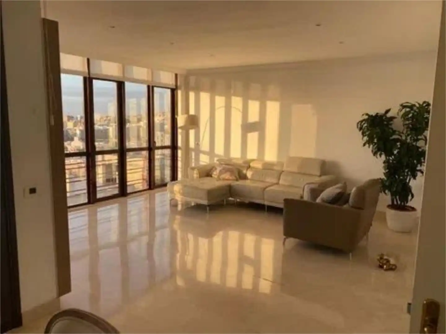 Ático en venta en Calle Campoamor, 7, Salamanca - Uruguay Sala de estar de Ático en venta en Santa Cruz de Tenerife Capital con Aire acondicionado, Terraza y Balcón