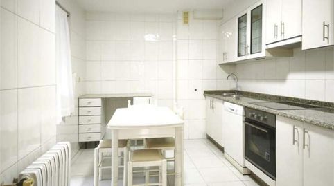 Foto 3 de Piso de alquiler en O Milladoiro, Ames