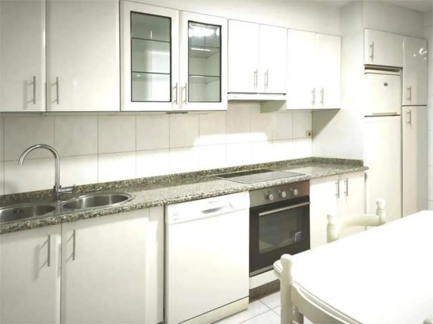 Flat for rent in O Milladoiro Kitchen of Flat for rent in Ames with Heating, Terrace and Storage room