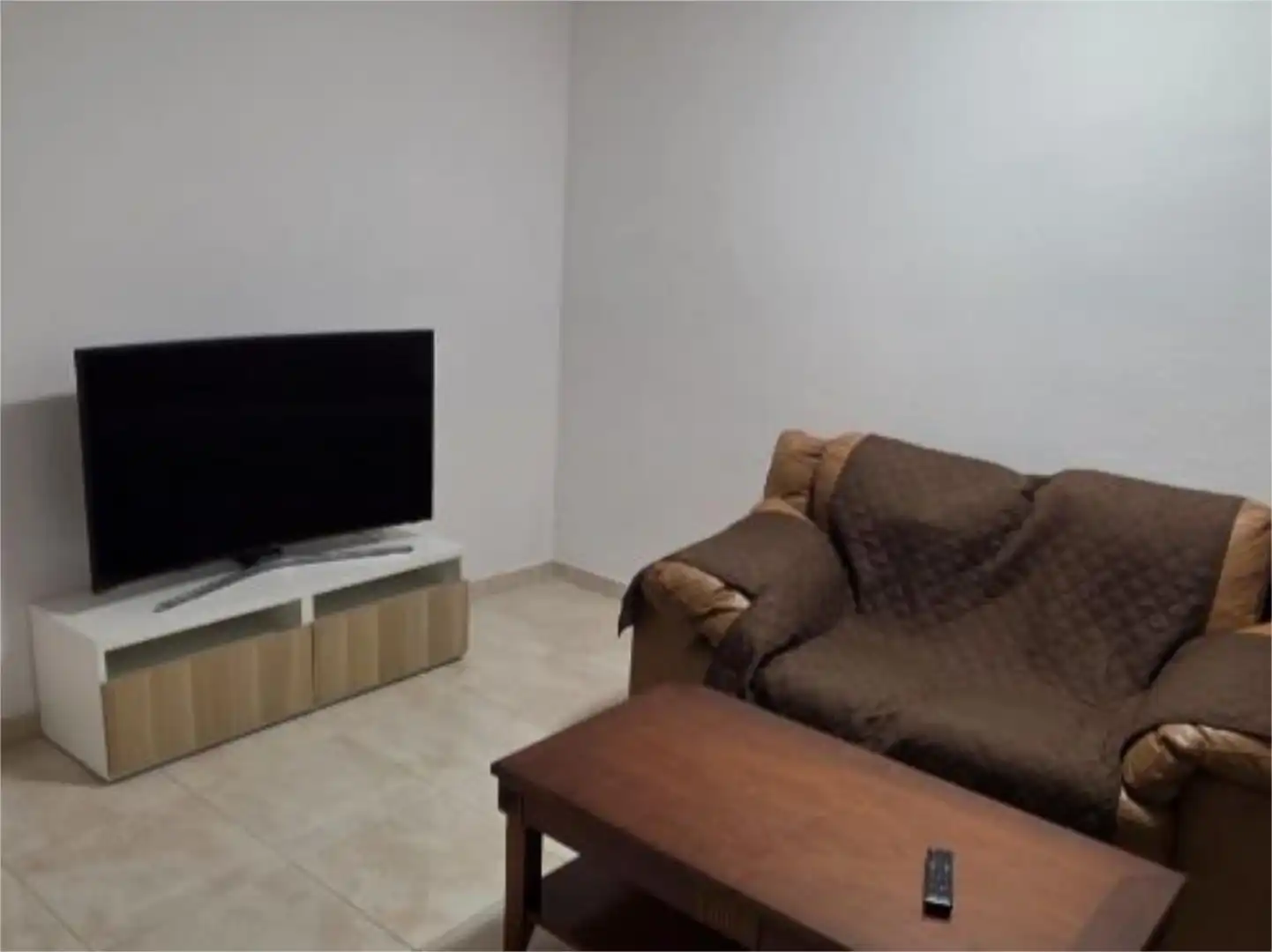 Living room of Flat for share in Almería  with Air Conditioner, Heating and Furnished