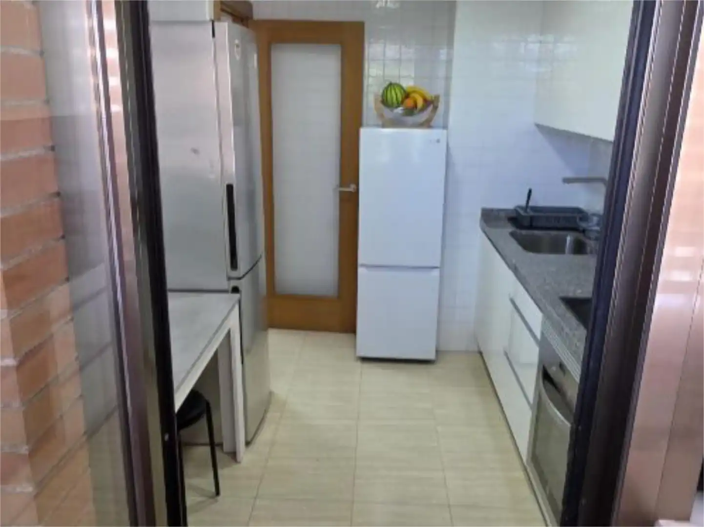 Kitchen of Flat for share in Almería  with Air Conditioner, Heating and Furnished