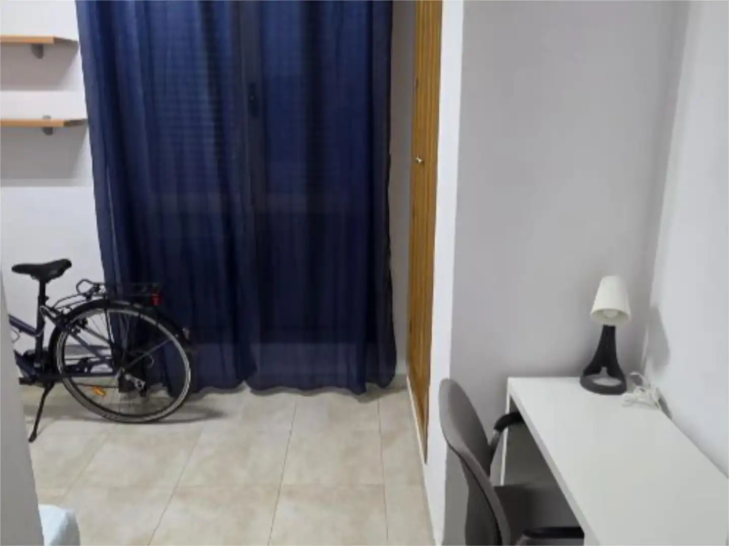 Flat for share in Almería  with Air Conditioner, Heating and Furnished