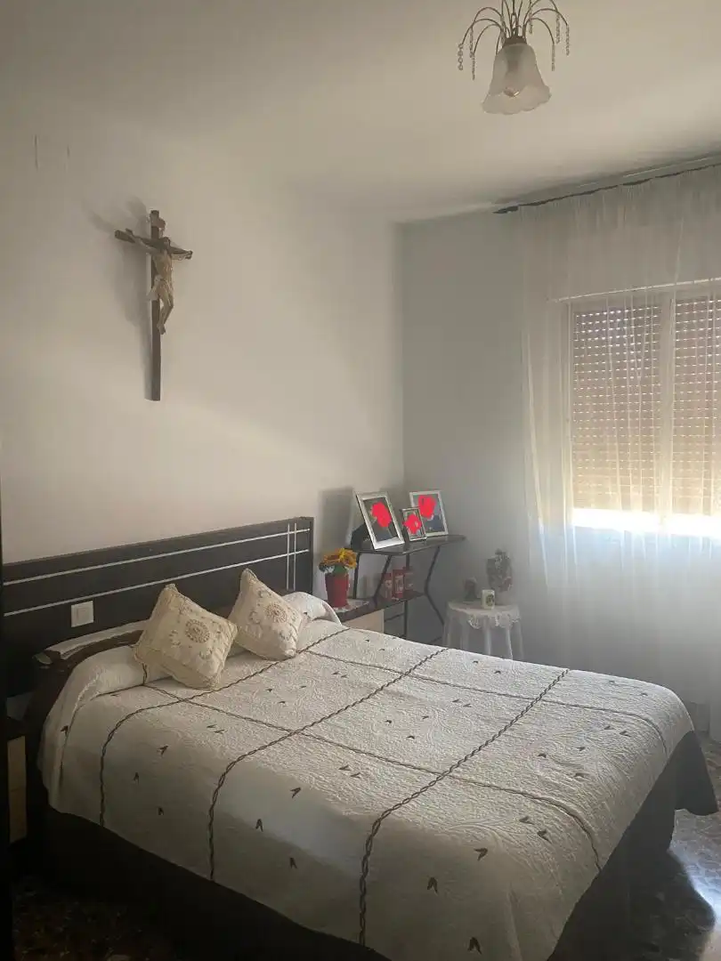 Schlafzimmer von Erdgeschoss zum Verkauf in Horcajo de Santiago mit Klimaanlage