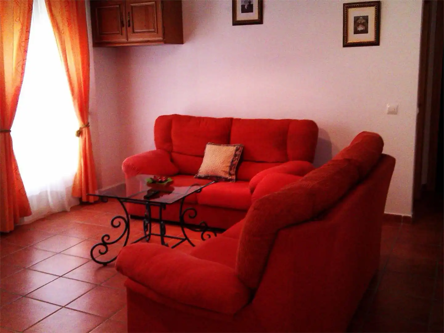 Piso en venta en Calle Eucaliptus, 28, San Roque Pueblo Sala de estar de Piso en venta en San Roque con Aire acondicionado