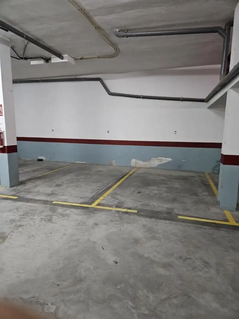 Parkplatz von Garage zur Miete in Huétor Vega