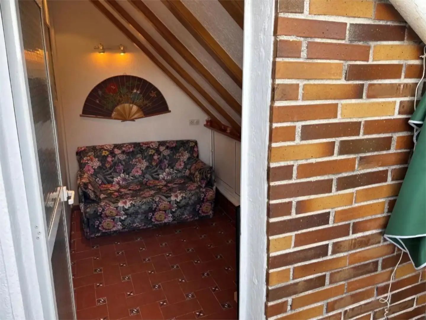 Wohnung zum Verkauf in El Espinar mit Terrasse, Abstellraum und Möbliert
