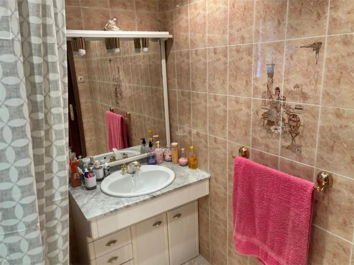 Badezimmer von Wohnung zum Verkauf in El Espinar mit Terrasse, Abstellraum und Möbliert
