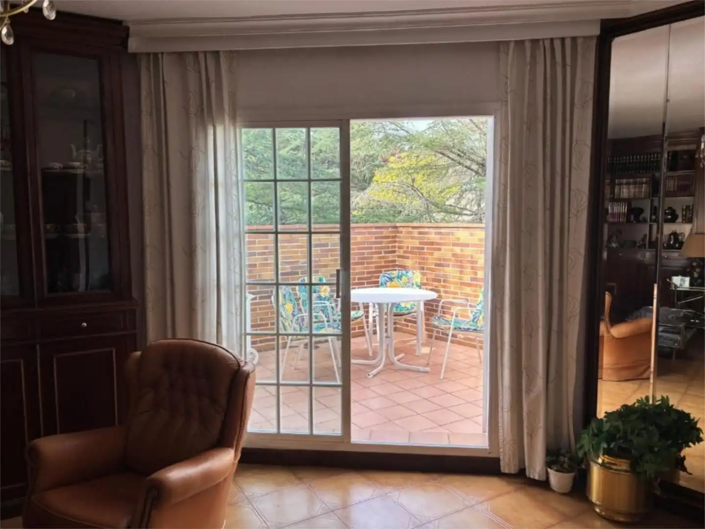 Terrasse von Wohnung zum Verkauf in El Espinar mit Terrasse, Abstellraum und Möbliert