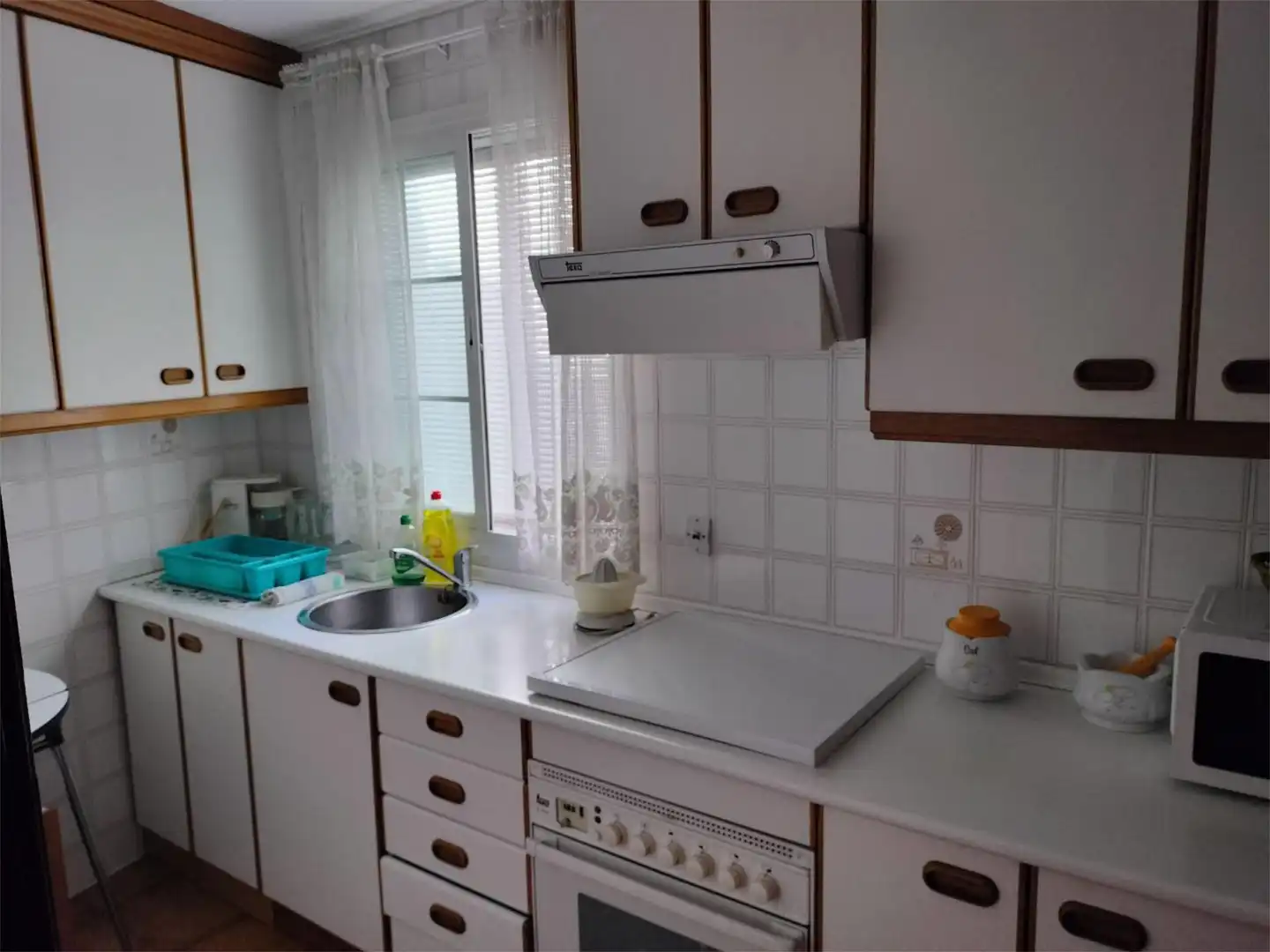 Küche von Wohnung zum Verkauf in El Espinar mit Terrasse, Abstellraum und Möbliert