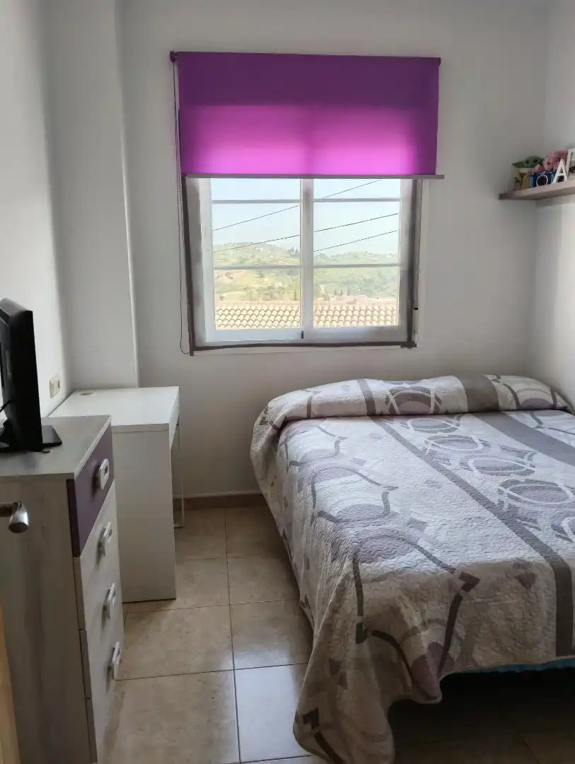 Flat for sale in Calle Hospital, 2, Guaro Bedroom of Flat for sale in Guaro with Air Conditioner, Terrace and Balcony