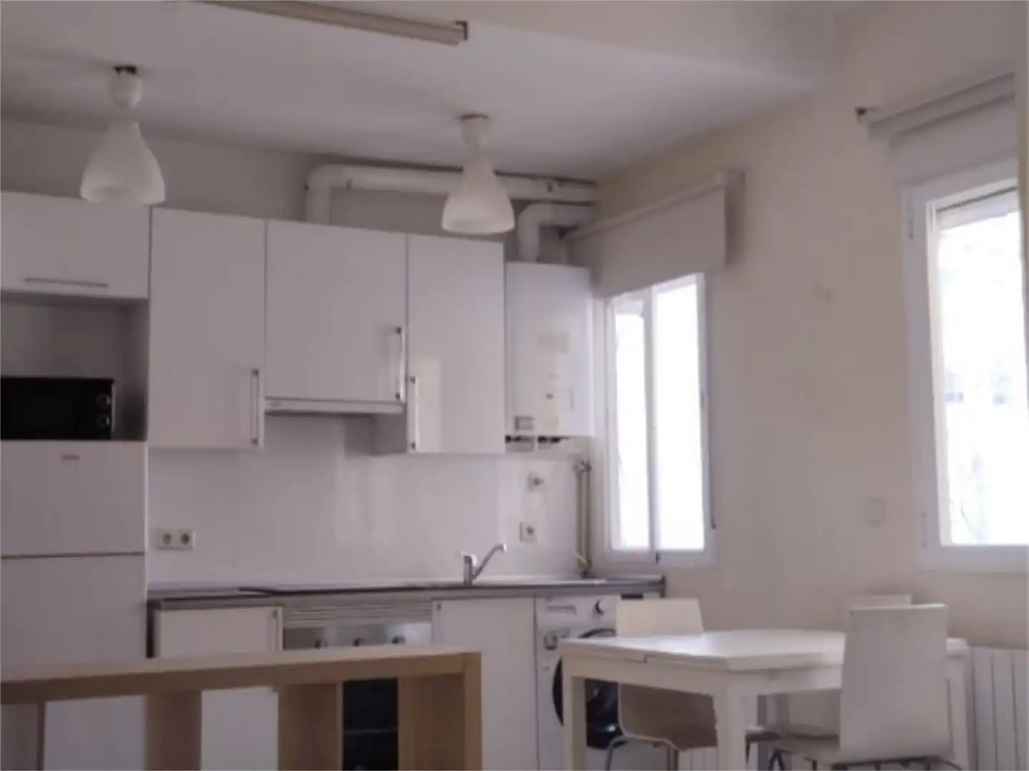 Kitchen of Flat for rent in  Madrid Capital  with Air Conditioner, Heating and Parquet flooring