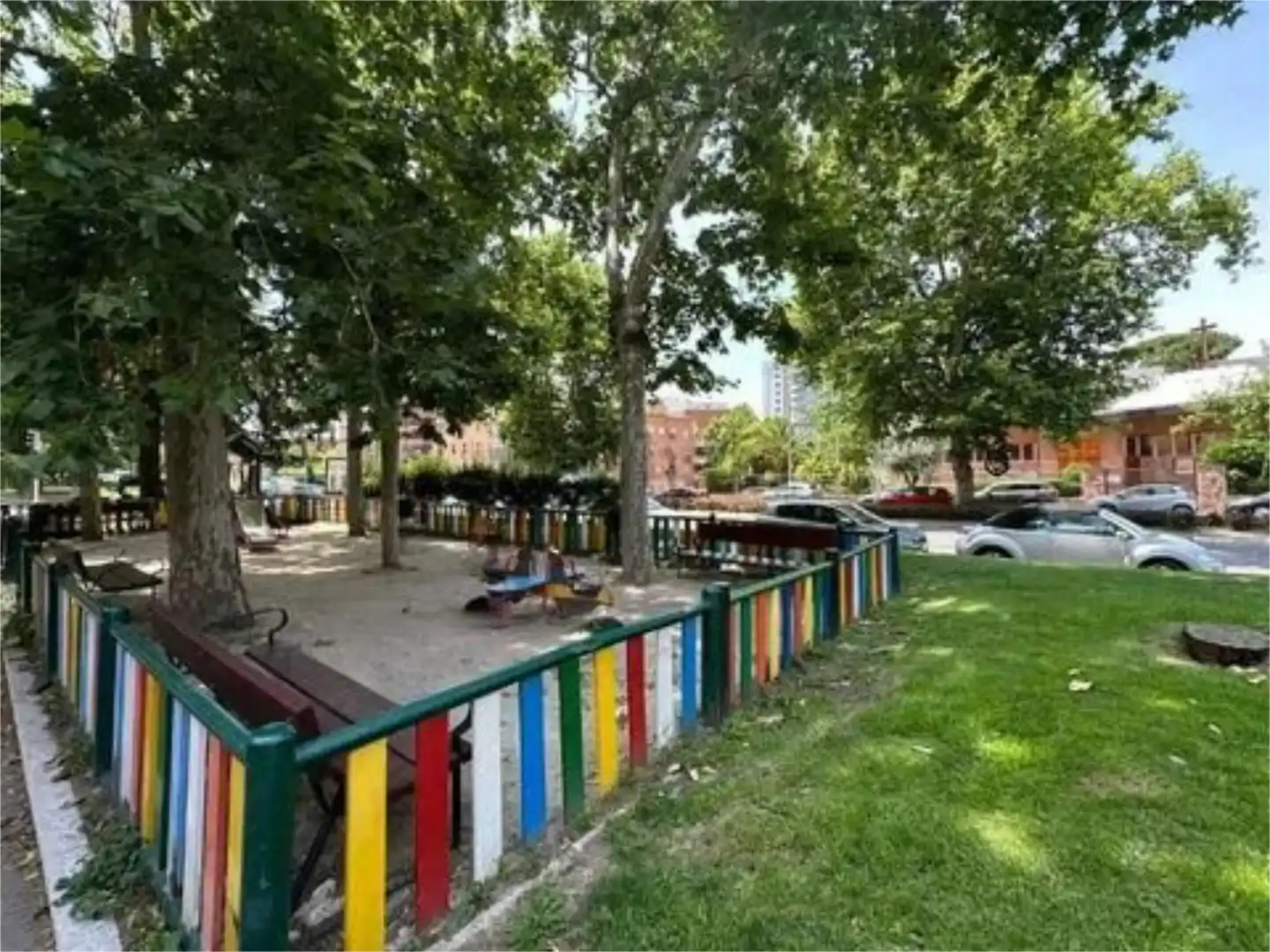 Pis de lloguer a Calle de Arturo Soria, 262, Costillares Vista exterior de Pis de lloguer en Madrid amb Aire condicionat, Calefacció i Jardí privat