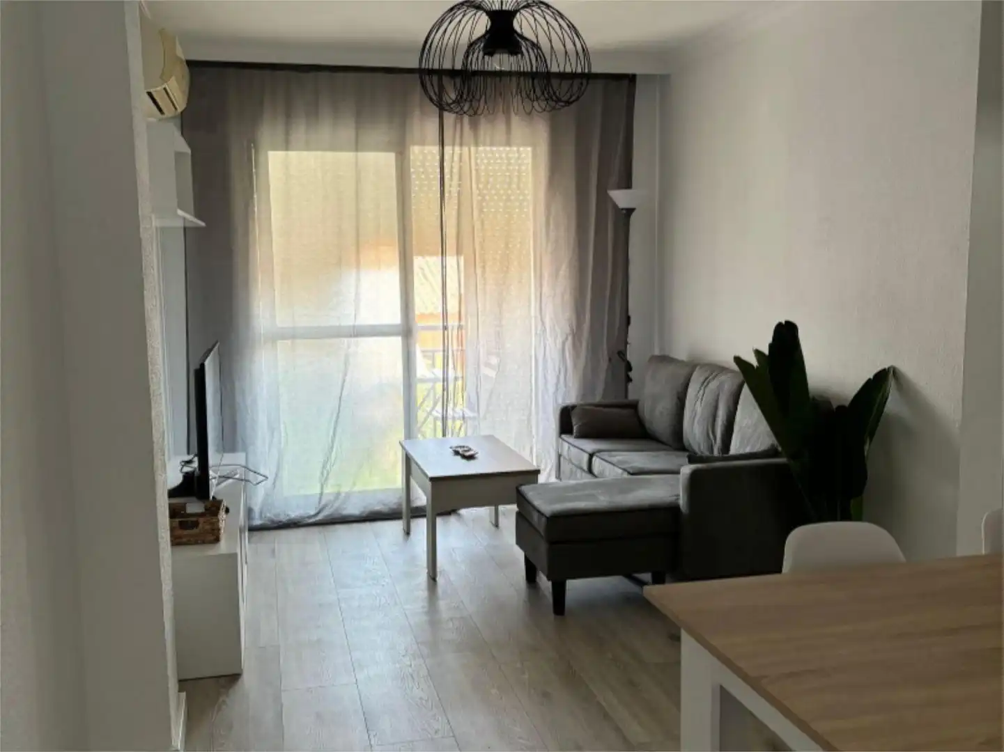 Wohnzimmer von Wohnung zum Verkauf in Alcalá de Guadaira mit Klimaanlage und Balkon