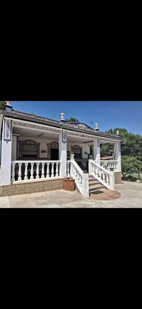 Casa o xalet en venda a Plaça Diseminados, 620, Vilamarxant Jardí de Casa o xalet en venda en Vilamarxant