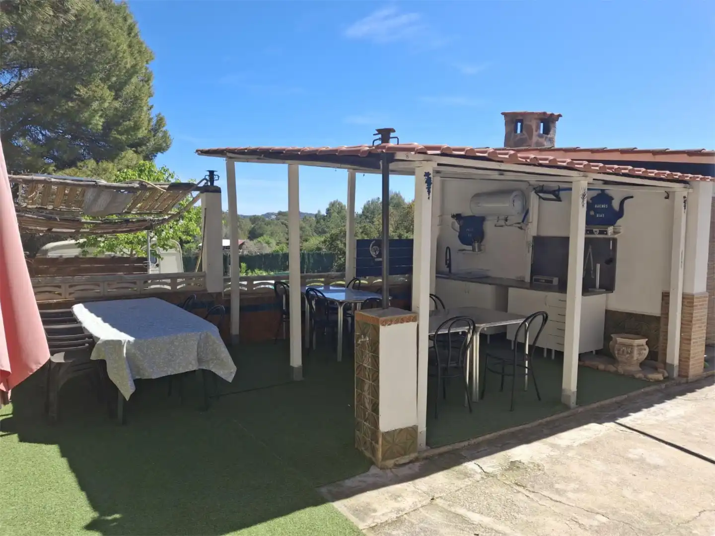 Casa o xalet en venda a Plaça Diseminados, 620, Vilamarxant Terrassa de Casa o xalet en venda en Vilamarxant
