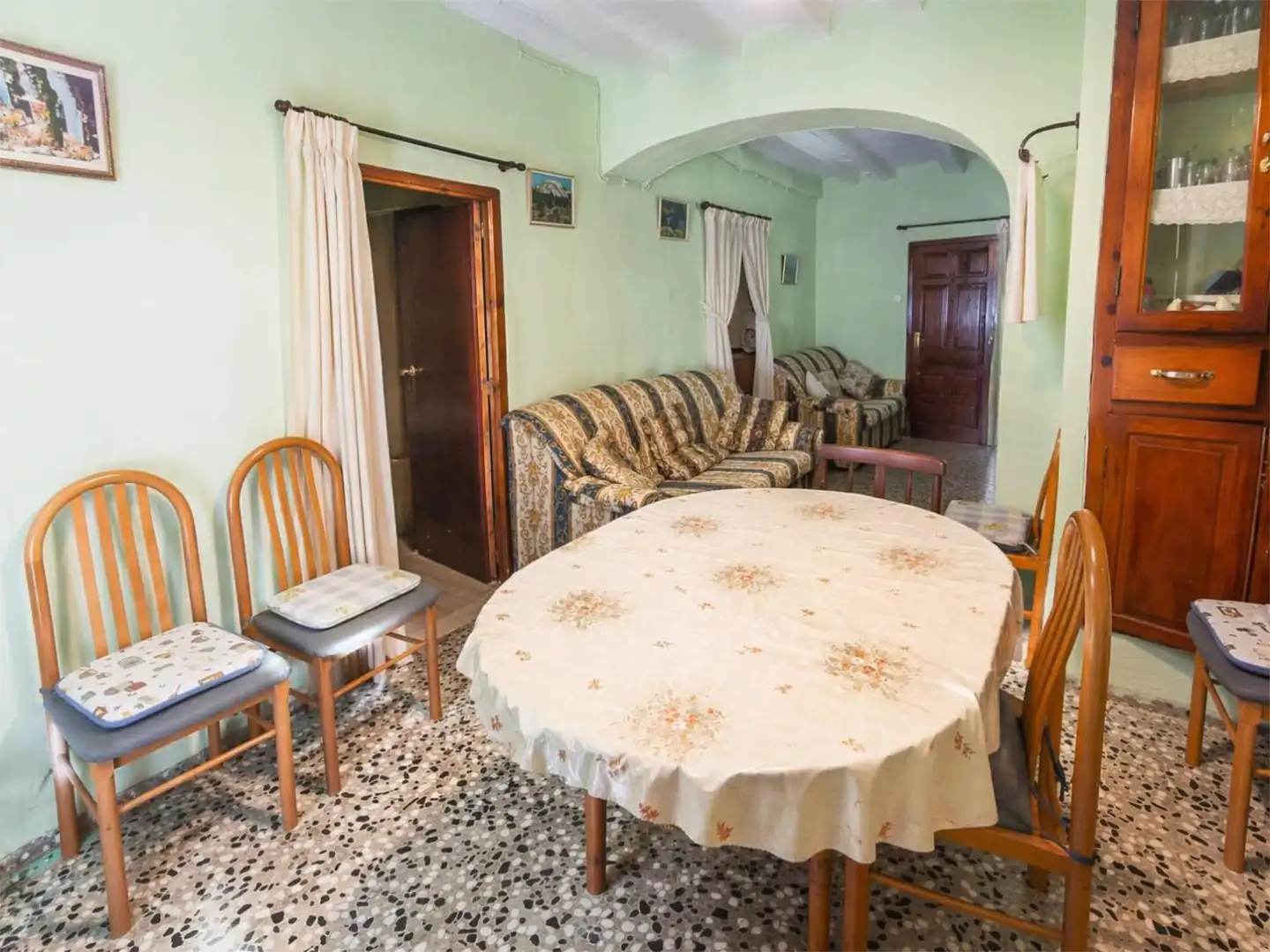 Casa adosada en venta en Calle Romano, 9, Gátova Comedor de Casa adosada en venta en Gátova con Terraza, Trastero y Amueblado