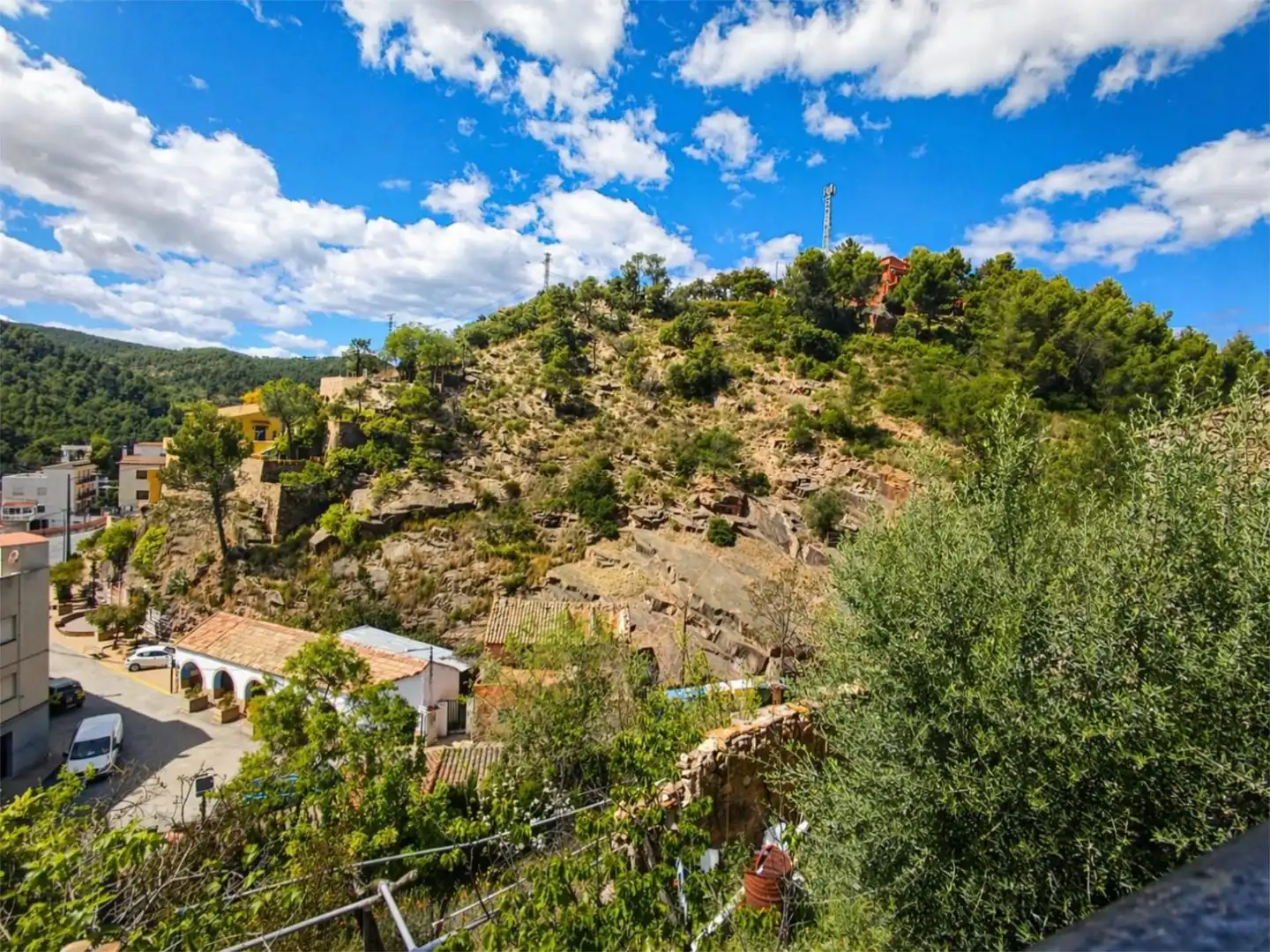 Casa adosada en venta en Calle Romano, 9, Gátova Vista exterior de Casa adosada en venta en Gátova con Terraza, Trastero y Amueblado