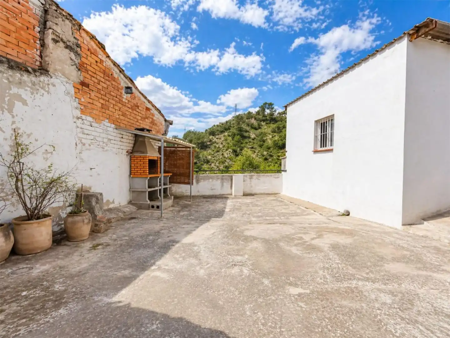 Casa adosada en venta en Calle Romano, 9, Gátova Vista exterior de Casa adosada en venta en Gátova con Terraza, Trastero y Amueblado