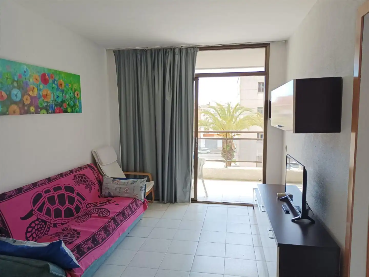Wohnung zur Miete in Carrer de Tramuntana, 2, Calella Wohnzimmer von Wohnung zur Miete in Calella mit Schwimmbad, Möbliert und Balkon
