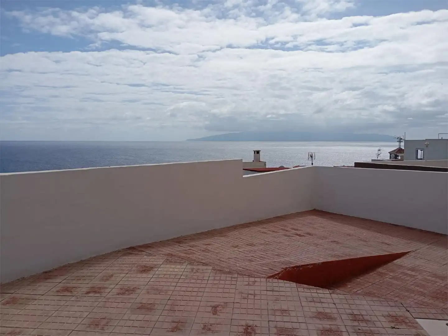 Flat for sale in Calle los Ángeles, 26, Puerto de Santiago Terrace of Flat for sale in Santiago del Teide with Storage room, Furnished and Balcony