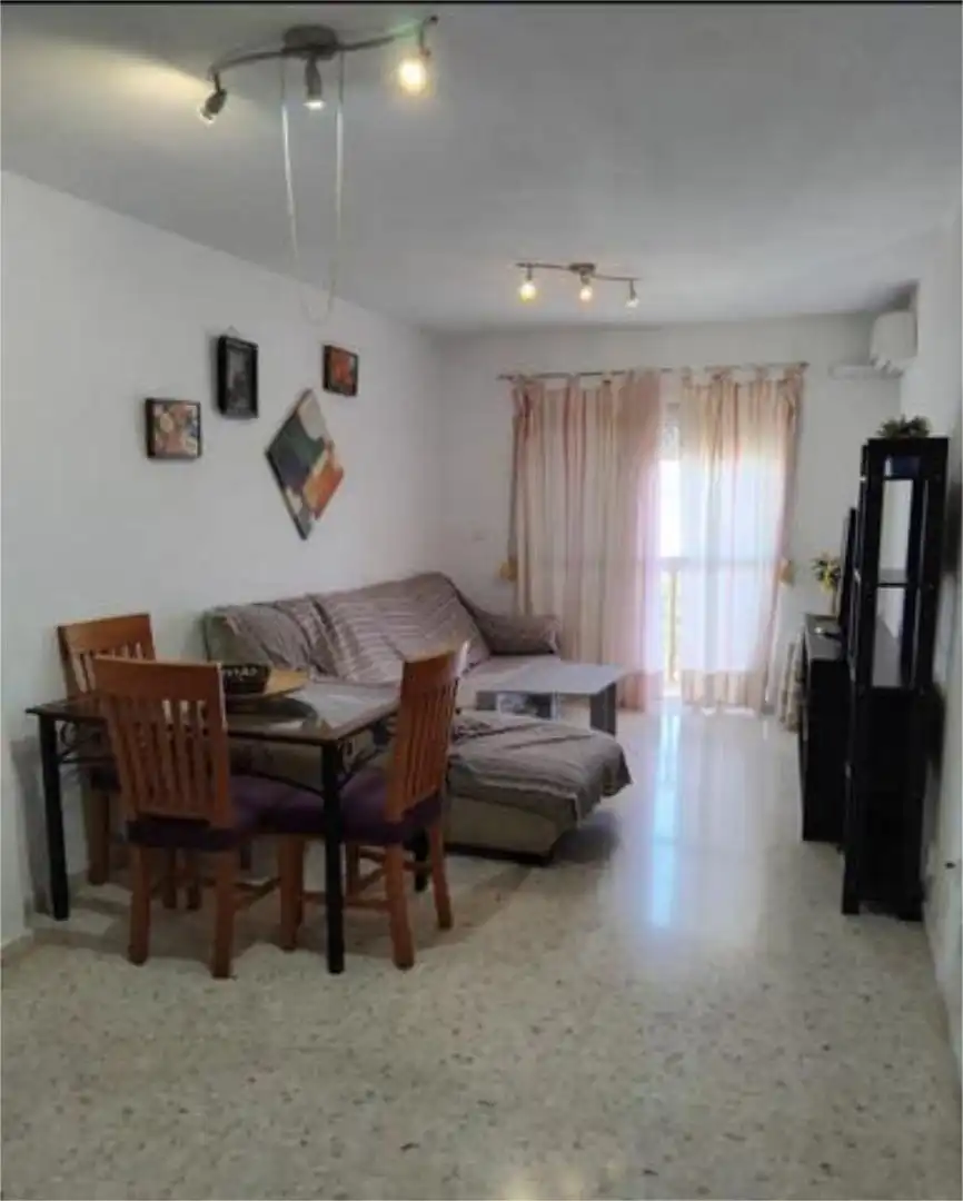 Piso en venta en San José de la Rinconada Sala de estar de Piso en venta en La Rinconada