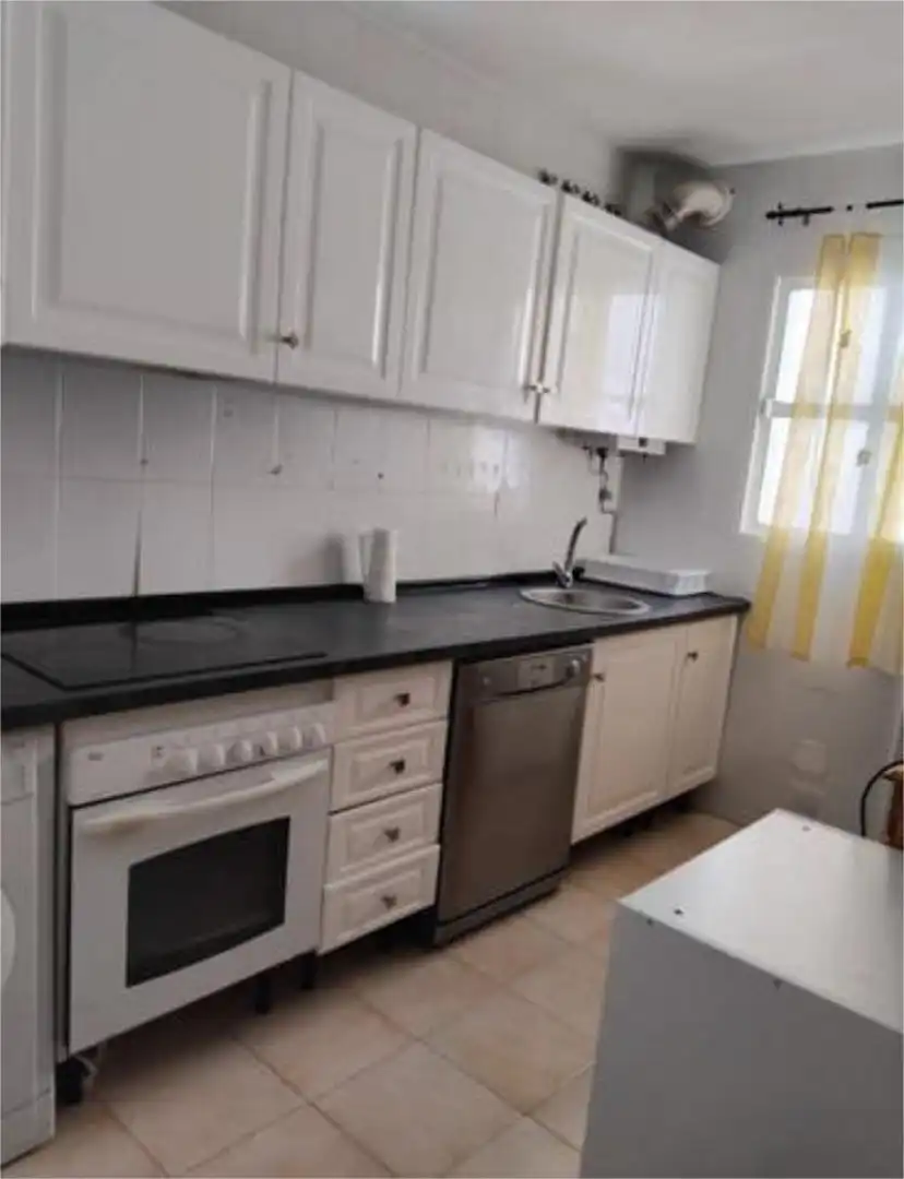 Piso en venta en San José de la Rinconada Cocina de Piso en venta en La Rinconada