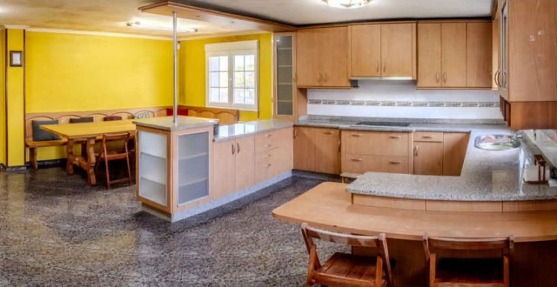 Casa adosada en venta en Outeiro de Rei Cocina de Casa adosada en venta en Outeiro de Rei con Calefacción, Jardín privado y Trastero