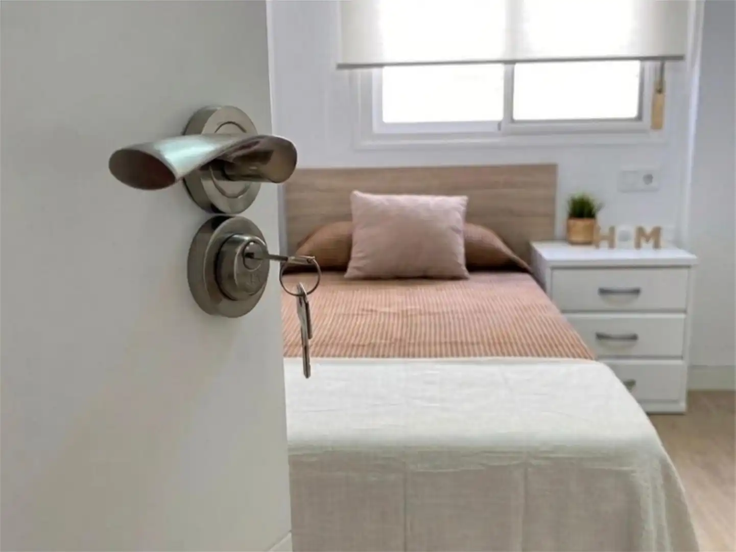 Habitación de Piso de alquiler en Montequinto con Aire acondicionado