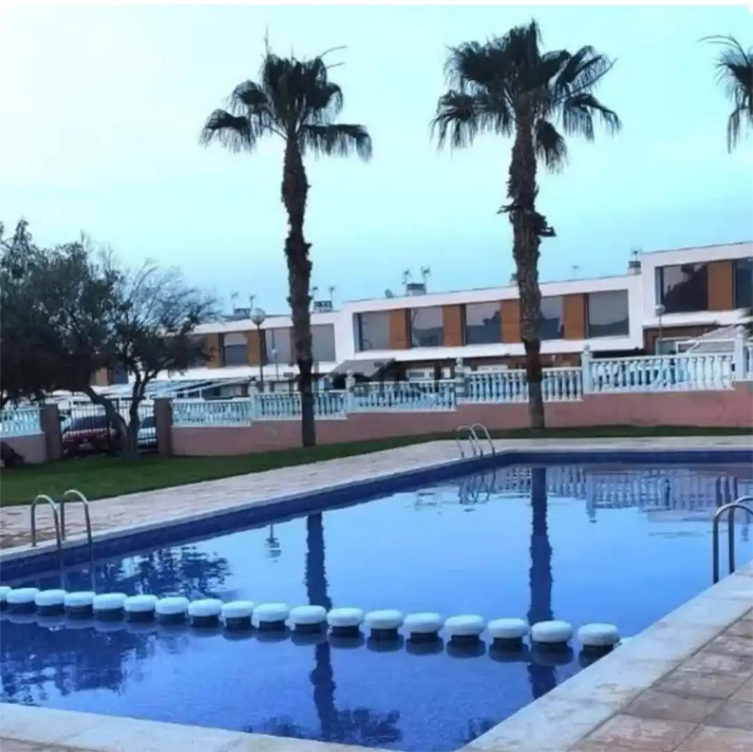 Schwimmbecken von Maisonette zur Miete in Santa Pola mit Klimaanlage, Heizung und Terrasse