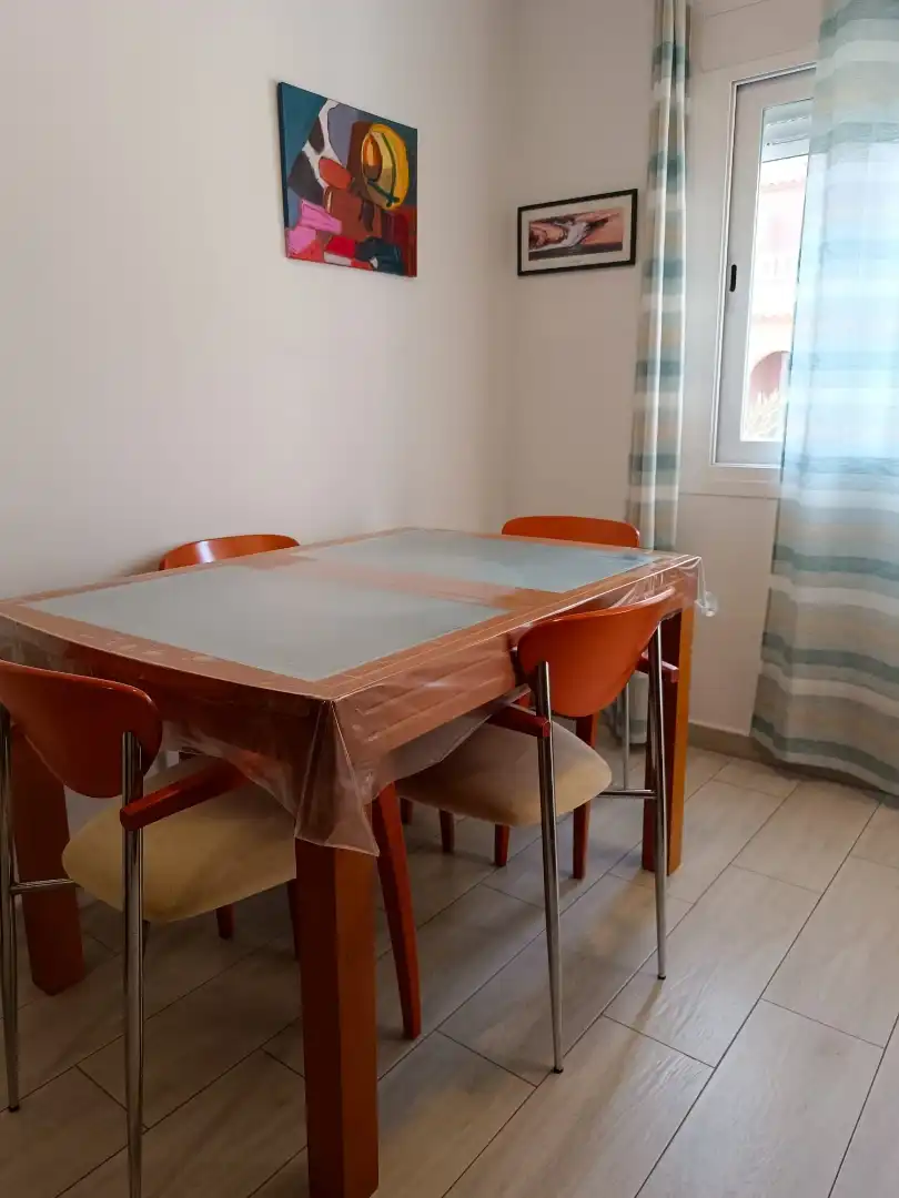 Dúplex de alquiler en Carrer de Creta, 80, Gran Alacant Comedor de Dúplex de alquiler en Santa Pola con Aire acondicionado, Terraza y Balcón