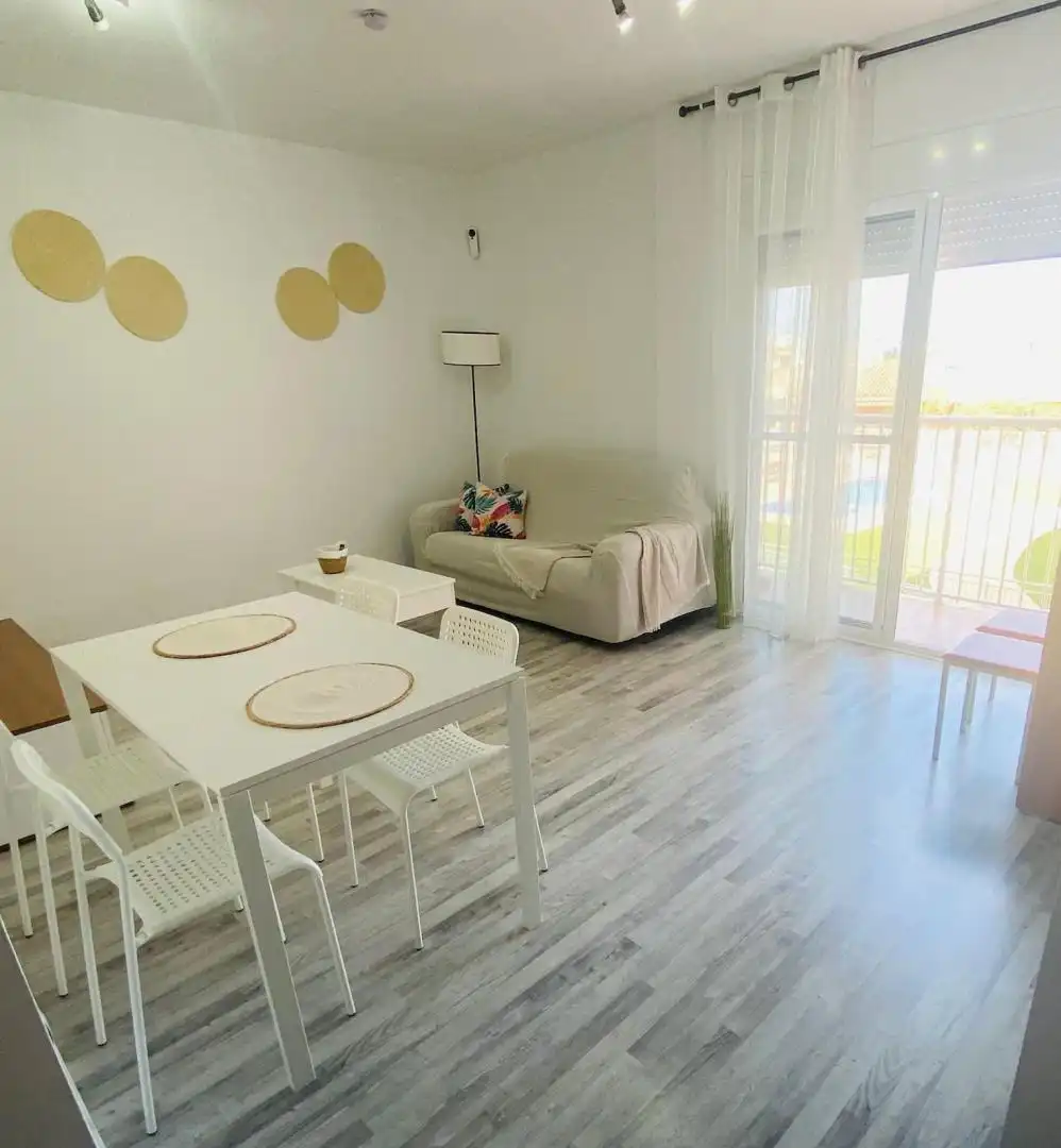 Sala d'estar de Pis en venda en Sant Jaume d'Enveja amb Aire condicionat, Parquet i Terrassa