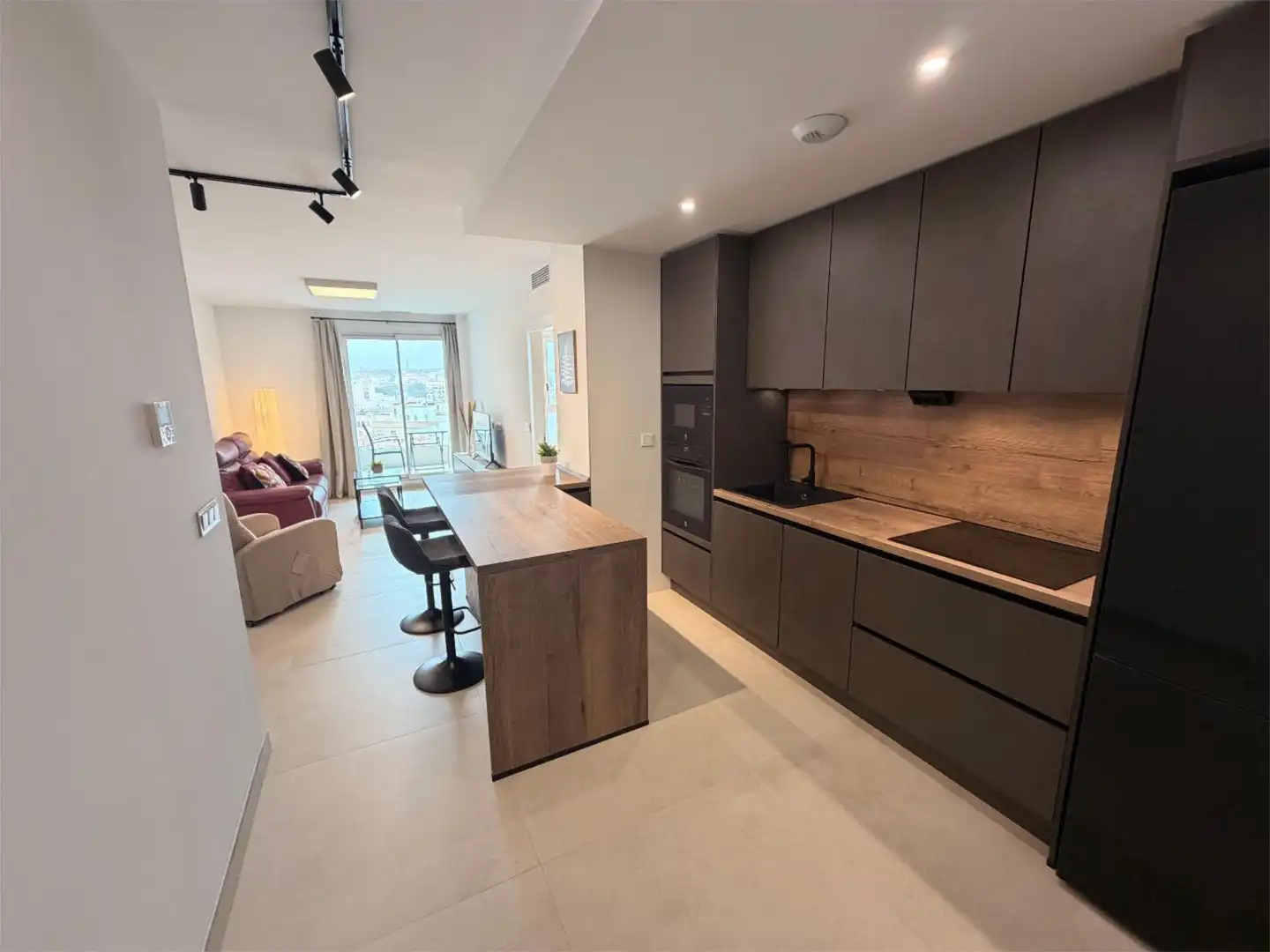 Küche von Wohnung zum Verkauf in  Almería Capital mit Klimaanlage, Terrasse und Schwimmbad