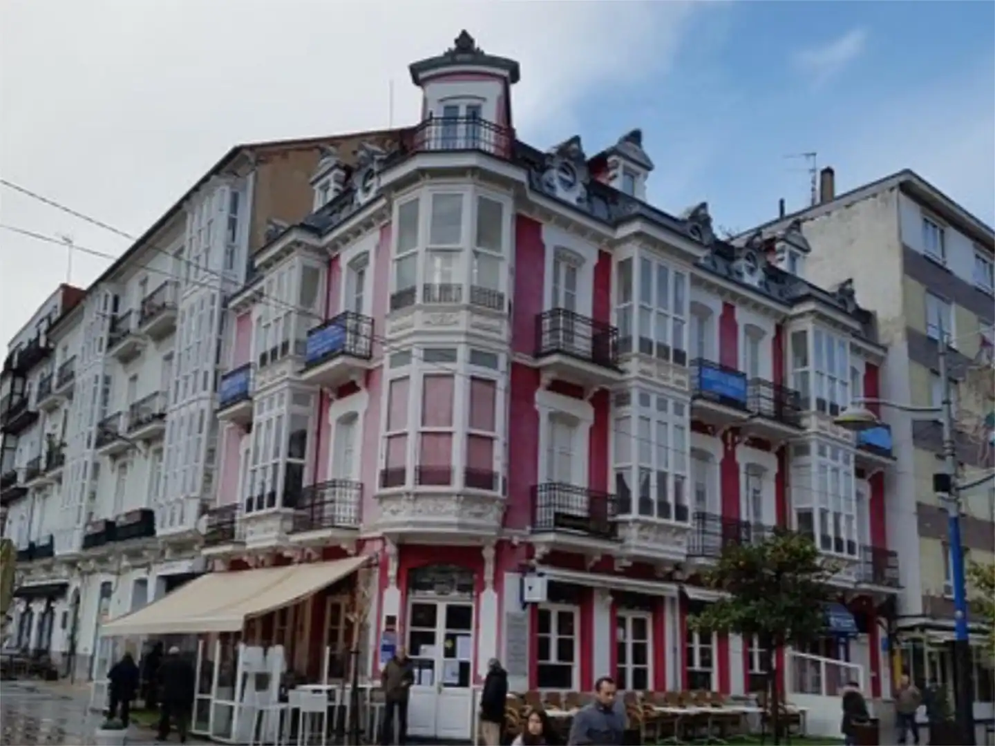 Vista exterior de Piso en venta en Santoña