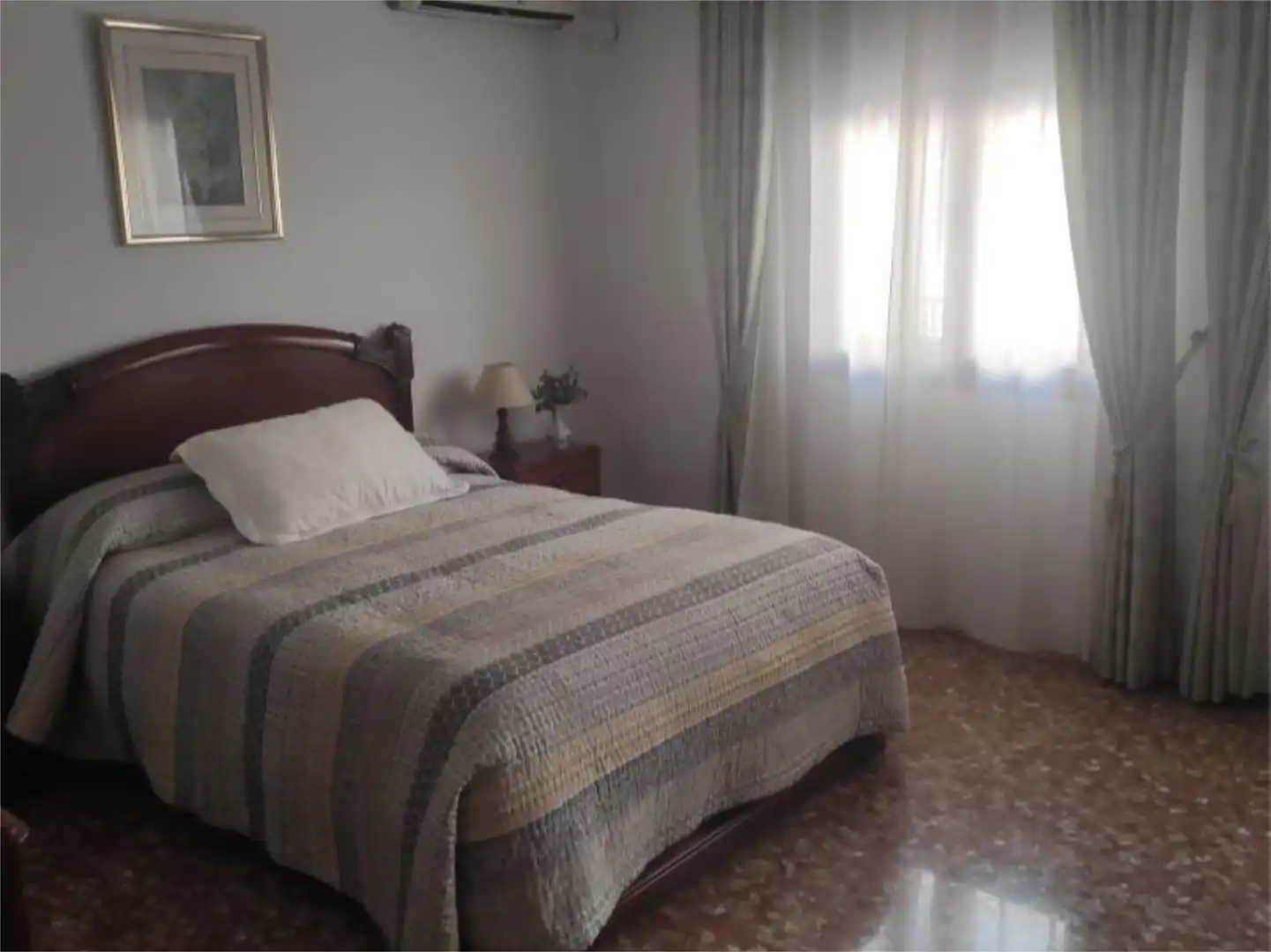 Habitación de Piso en venta en Aguilar de la Frontera con Aire acondicionado, Terraza y Amueblado