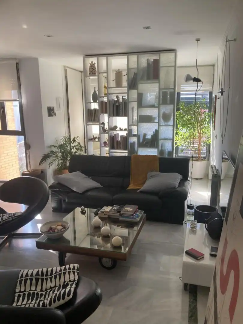 Wohnzimmer von Wohnung zum Verkauf in  Granada Capital mit Klimaanlage, Heizung und Parkett