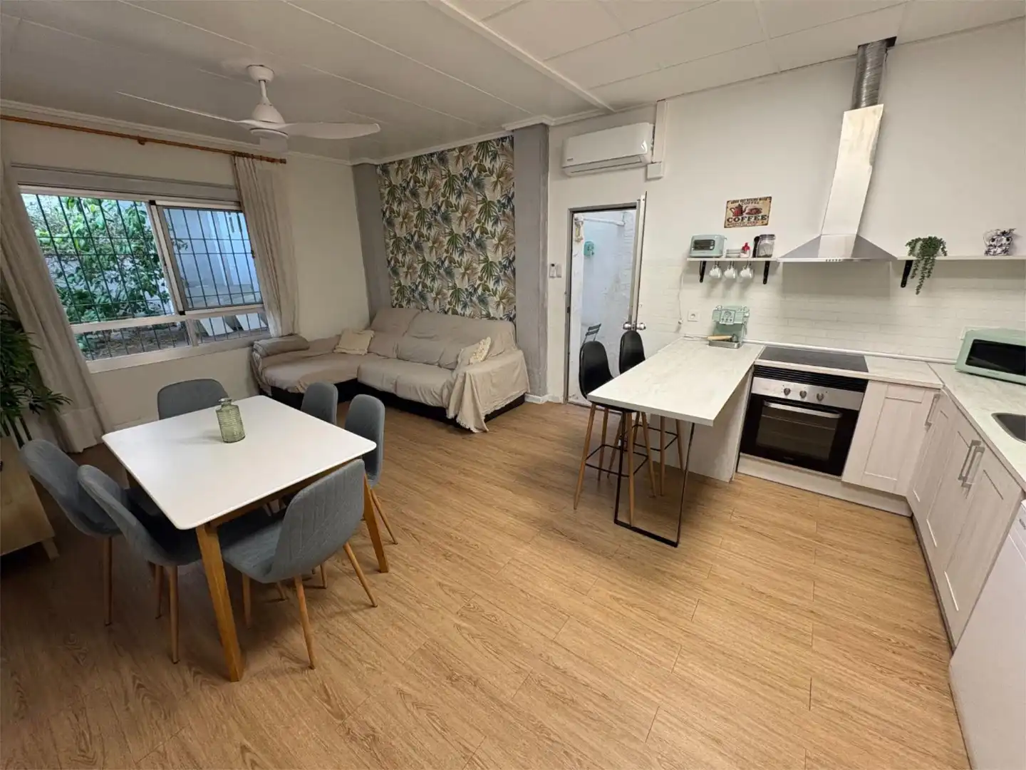 Küche von Erdgeschoss zum Verkauf in Burriana / Borriana mit Klimaanlage und Terrasse