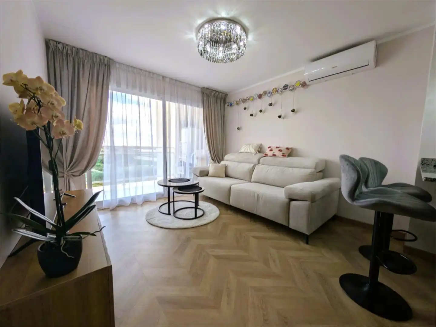 Sala d'estar de Apartament en venda en Guardamar del Segura amb Aire condicionat, Terrassa i Balcó