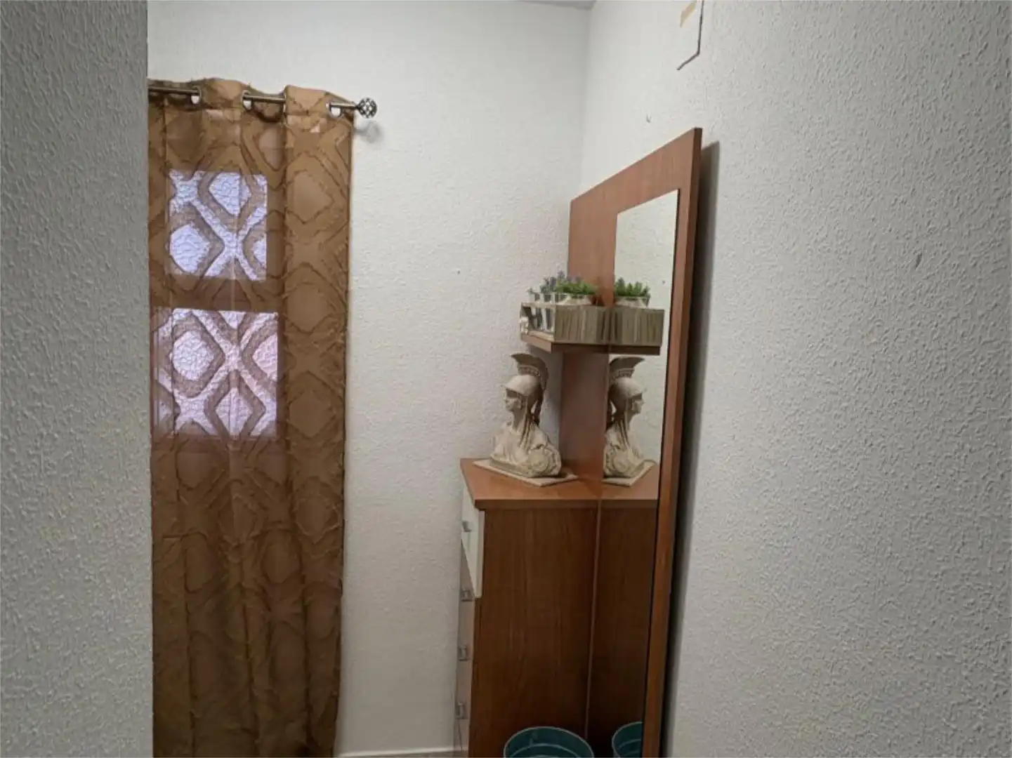 Room in Calle Canarias, 14, La Estación Room in Calle Canarias, 14, La Estación