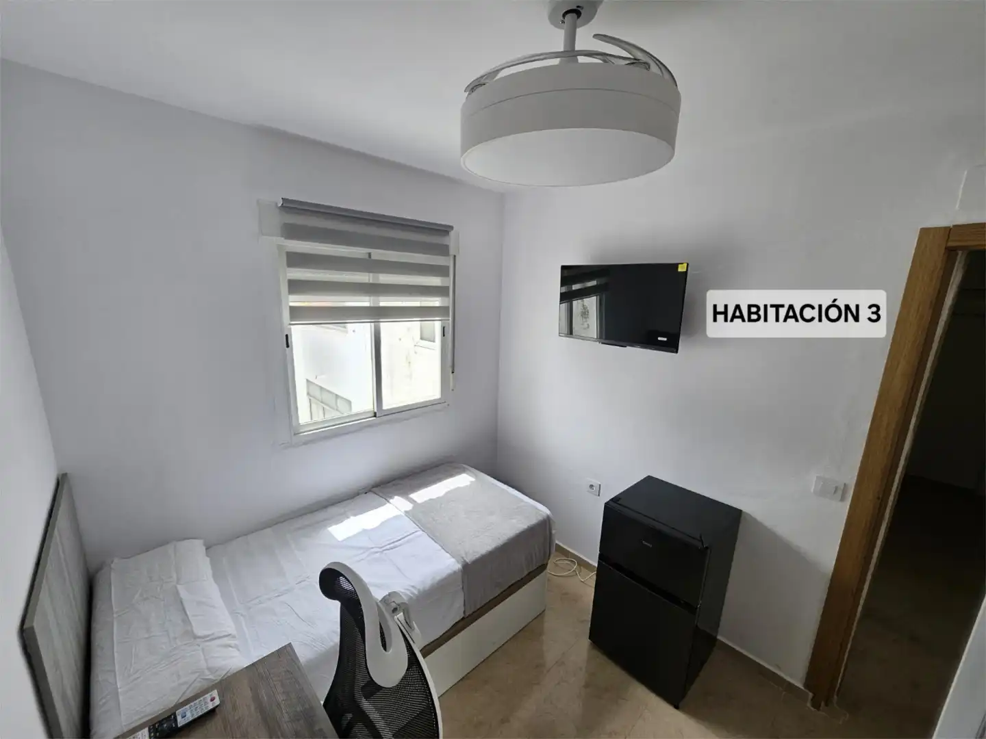 Habitació a Calle Arzobispo Paulo, 1, Este Dormitori de Pis per a compartir en Mérida