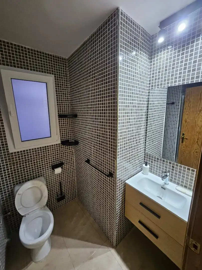 Habitació a Calle Arzobispo Paulo, 1, Este Bany de Pis per a compartir en Mérida