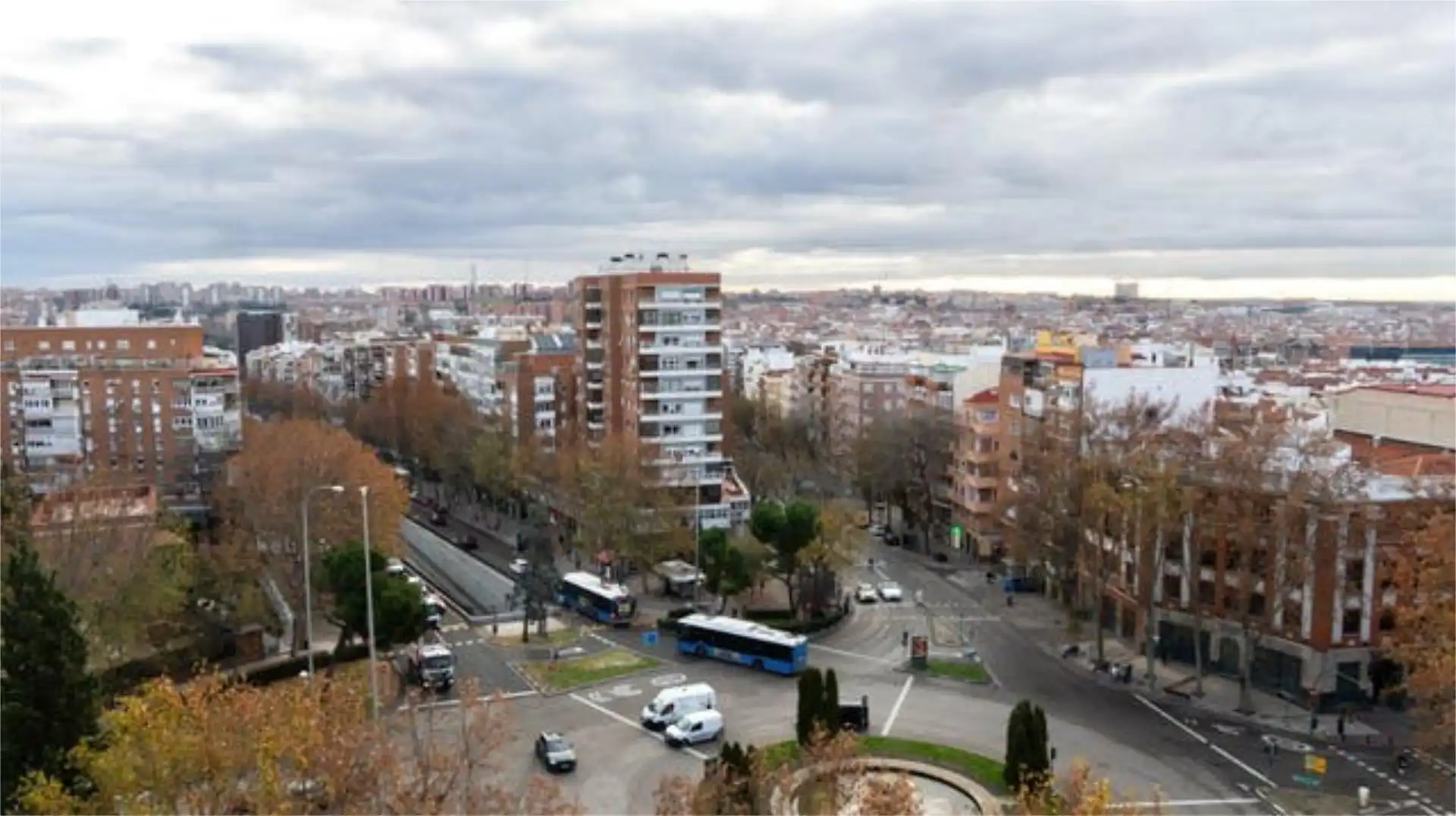 Außenansicht von Wohnung zum Verkauf in  Madrid Capital mit Terrasse