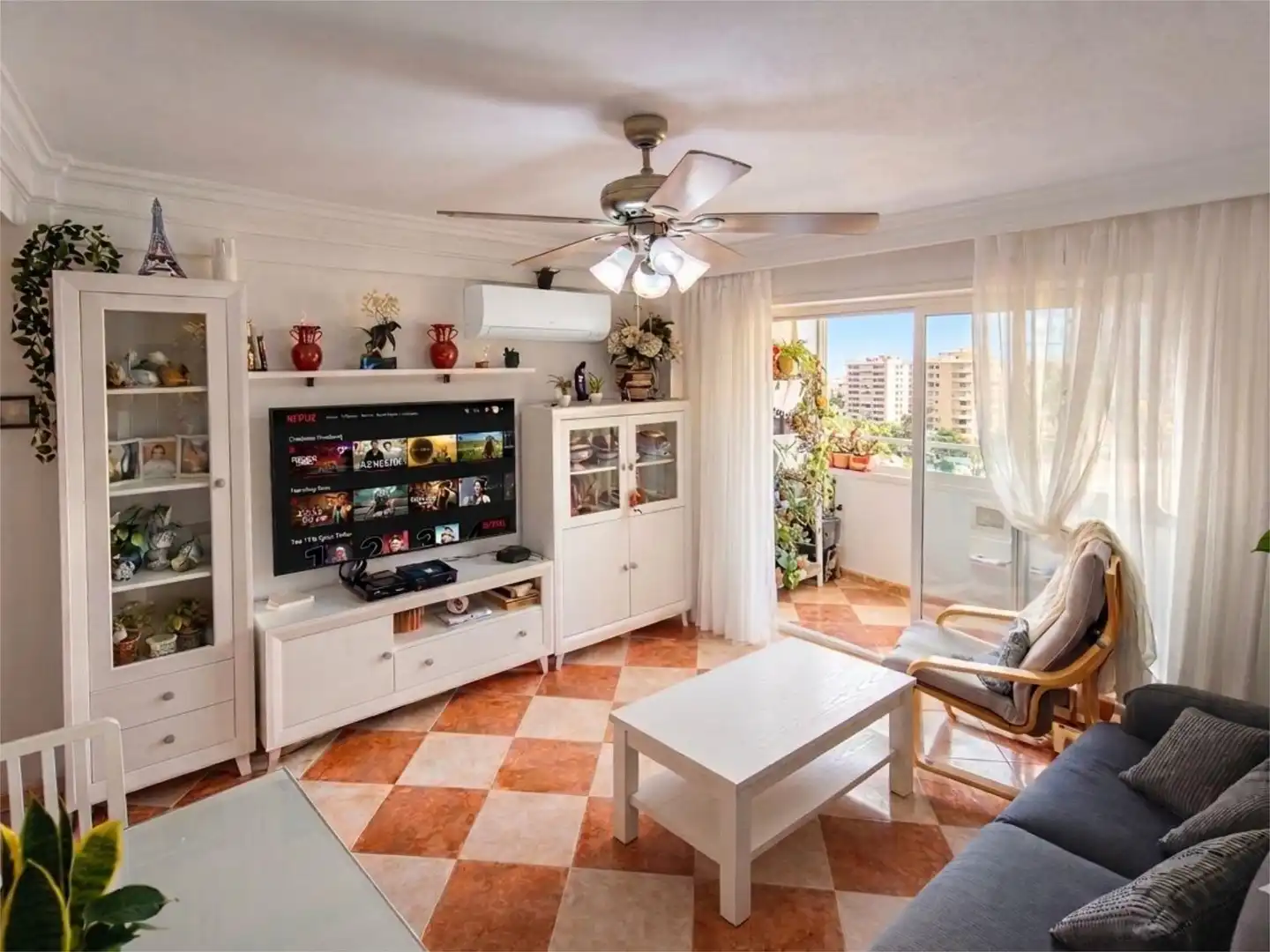 Living room of Flat for sale in Málaga Capital  with Air Conditioner, Heating and Terrace