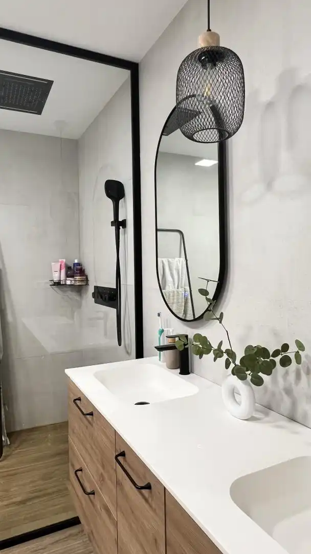Bathroom of Flat for sale in Boadilla del Monte  with Air Conditioner, Terrace and Swimming Pool