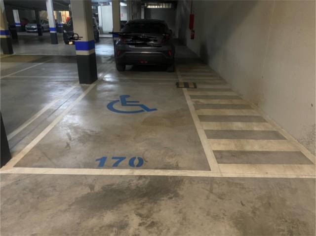 Garaje en Alquiler en Avenida de Miguel Delibes, 17 en El Cañaveral